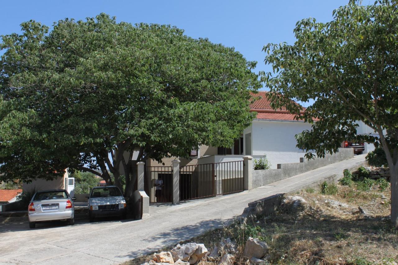 Apartments With A Parking Space Sali, Dugi Otok - 8154 Exterior foto