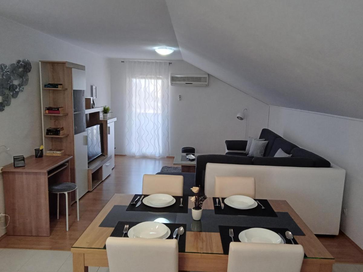 Apartments With A Parking Space Sali, Dugi Otok - 8154 Exterior foto